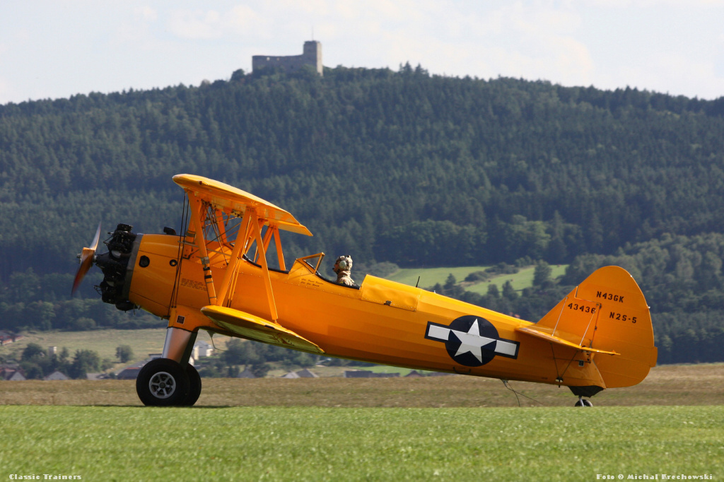 Boeing B 75 Stearman | CLASSIC TRAINERS