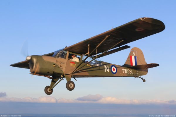 Auster AOP 6